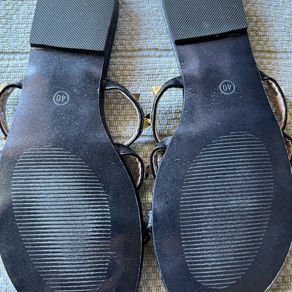 Black new rock stud style sandals/slippers. W40 - Picture 4 of 4